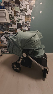 Bumbleride Indie Twin (2022 a. mudel), värvus Sea Glass. (1 foto / 5)