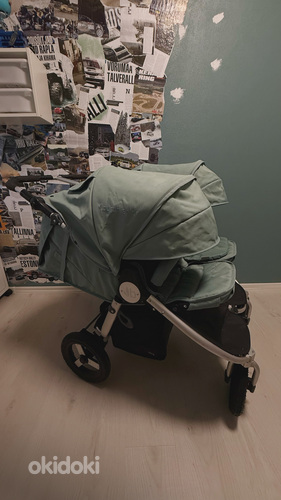 Bumbleride Indie Twin (2022 a. mudel), värvus Sea Glass.