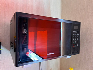 Samsung mikrolaineahi MG23J5133AK (3 foto / 4)