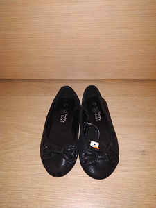 Новые чёрные туфельки, 29