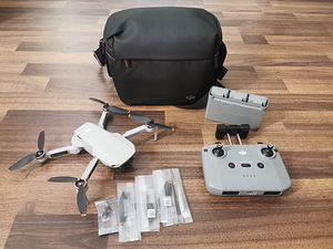 DJI Mini 2 Fly More Combo (1 фото из 2)