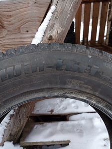 Шины 235/65R18 мс (3 фото из 3)