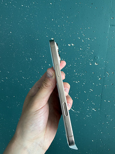 iPhone 16 Pro Max 256GB (3 foto / 4)