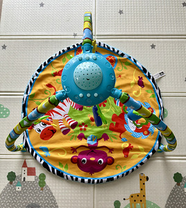 Развивающий игровой коврик (2 фото из 2)