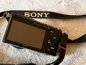Sony a5000 hübriidkaamera (5 foto / 5)