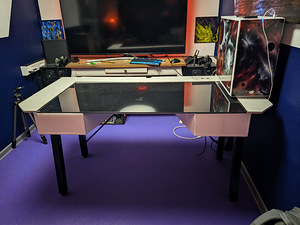 Прототип компьютерного стола