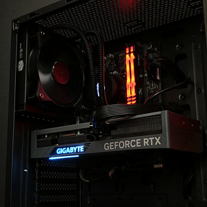 GAMING PC RINGO - i7-10700F + RTX 4070 12GB (2 foto / 4)