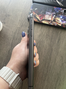 Müün iPhone 11, 64GB – heas korras! (4 foto / 7)