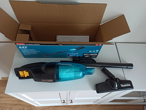 Пылесос Makita (2 фото из 3)