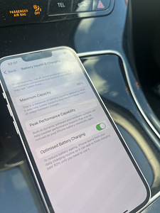 iPhone 13 128 ГБ (3 фото из 3)