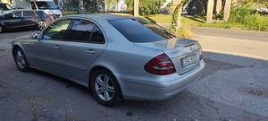 Мерседес Бенц Е270 (4 фото из 7)