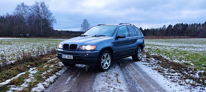 BMW X5 3.0d (1 фото из 8)