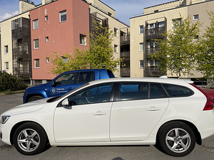 VOLVO V60 T3 2.0 112KW 110000 km 2015 (4 foto / 13)
