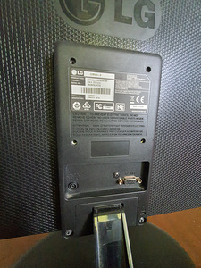 LG FULL HD monitor + kõik juhtmed (3 foto / 3)