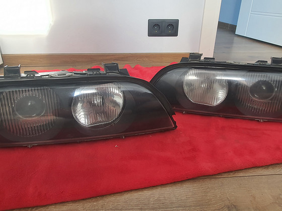 BMW 5 e39 esituled