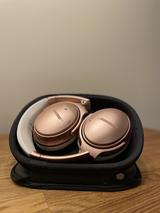 Bose QuietComfort 35 II Limited Edition (2 foto / 5)