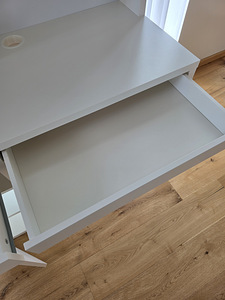 Laste kirjutuslaud - IKEA Micke 105x50 (6 foto / 6)