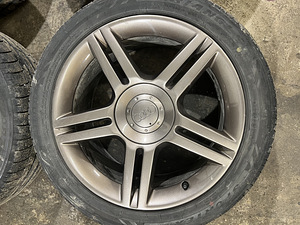 Audi r17 + Triangle 235/45/17 5mm (5 foto / 8)