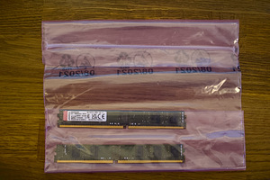 2 x Kingston DDR4 8 ГБ ОЗУ ECC Reg CL22 (KSM32RS8l/8HDR)