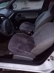 Renault Clio 2 (6 фото из 10)