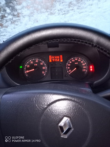 Renault Clio Storia (8 foto / 10)