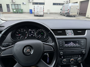 Skoda Octavia Ls 130 000 (7 foto / 14)