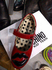 Moschino лакированные туфли, размер 29