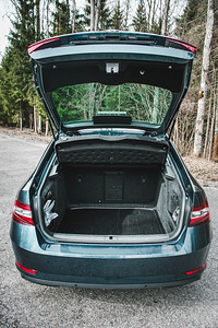 Škoda Superb Ambition 1.4 110Kw (3 foto / 10)