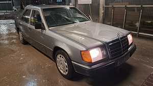 Mercedes-Benz 200d (1 foto / 7)