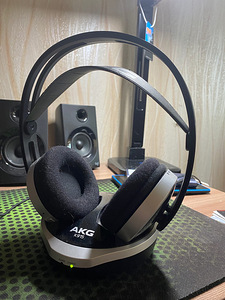 Kõrvaklapid juhtmevabad AKG K915 (1 foto / 1)