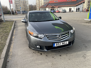 Honda Accord executive 2.4 (1 foto / 15)