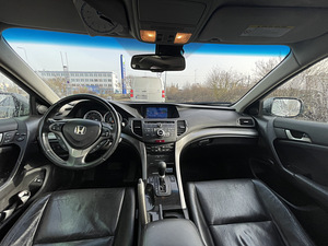 Honda Accord executive 2.4 (13 foto / 15)