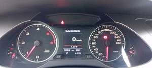 Audi a4 b8 2008 176kw (4 foto / 7)