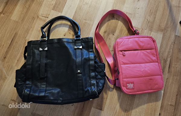 Две сумки и три пары тапочек (38 размер) (фото #1)