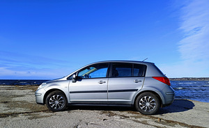 Nissan Tiida 1.6, 2009 man. (1 foto / 11)