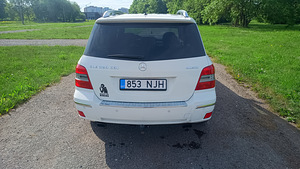 Mercedes Benz GLK320 (4 фото из 6)