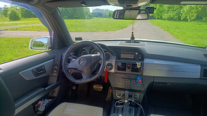 Mercedes Benz GLK320 (6 фото из 6)