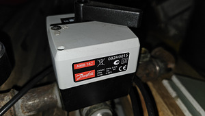 Täiturmootor Danfoss AMB 162 kolmekäigulise pöördventiiliga (1 foto / 2)