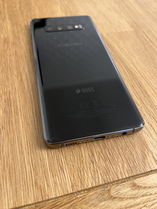 Samsung Galaxy S10 Plus (5 foto / 5)