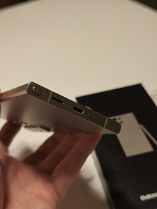 Samsung Galaxy S24 Ultra (5 foto / 6)