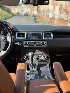 Land Rover Range Rover Sport HSE 3.0 180kw (10 foto / 11)