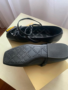 Туфли женские (2 фото из 5)