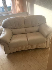 Müüa kvaliteetne Itaalia 2-kohaline nahkdiivan (3 foto / 5)