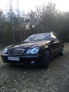 Mercedes-Benz C 320 3.0 V6 165kW VAHETUS (10 foto / 10)