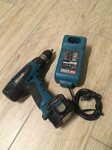 Makita 6317D (3 foto / 3)