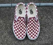VANS CLASSIC SLIP-ON (CHECKERBOARD) RED