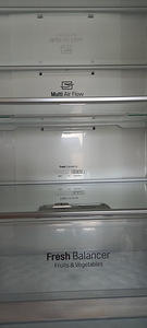 Большой холодильник LG (6 фото из 10)