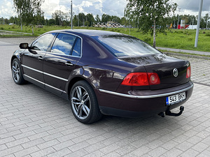 Volkswagen phaeton (4 foto / 9)