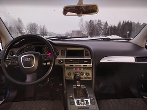 Audi A6 2.4 Quattro (8 foto / 13)