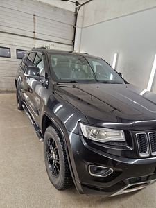 Jeep Grand Cherokee (3 foto / 14)